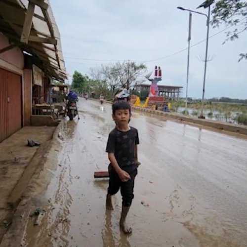 Banjir Rob Usai, Akses Jalan di Tanjung Pasir Tangerang Kini Rusak Dan Berlumpur