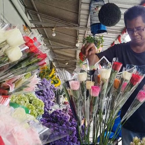 Jelang Valentine, Harga Bunga di Tangsel Naik 150 Persen