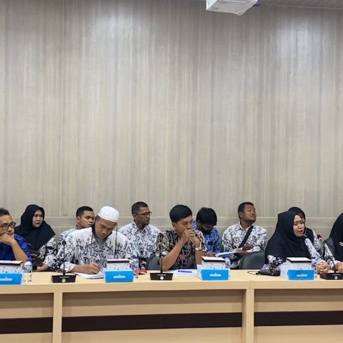 Temui DPRD, Guru Honorer Banten Pinta Kejelasan Batas Usia Pensiun