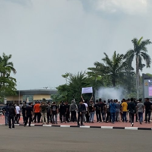 Polda Banten Tangkap Puluhan Orang Demonstran