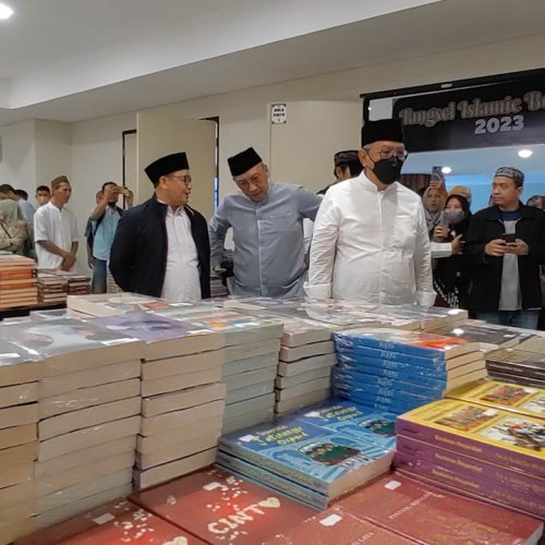 Ngabuburit di Tangsel Islamic Book Fair, Ada Ribuan Buku Menarik Dipamerkan