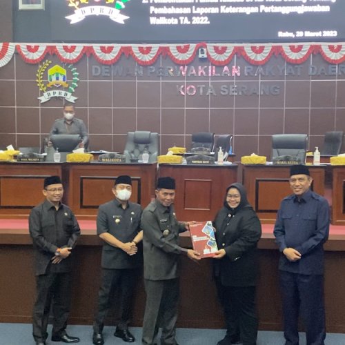 Sidang Paripurna Penyerahan LKPJ 2022 Wali Kota Serang Klaim Kenaikan IPM