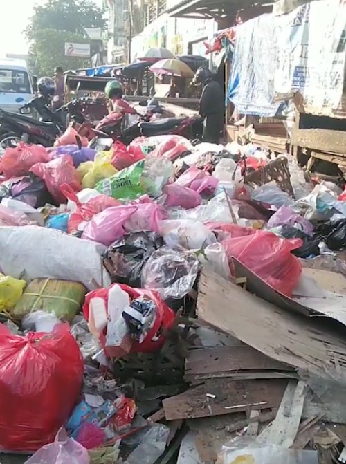 Hiruk Pikuk Pengelolaan Retribusi Sampah di Pandeglang