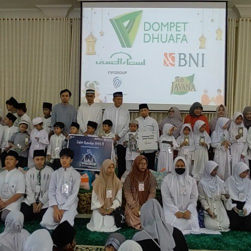 Muslimah Gading Serpong, Swasta dan BUMN Santuni 300 Yatim dan Dhuafa