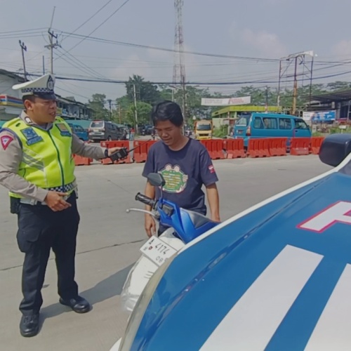 Baru Punya Satu Perangkat Tilang Elektronik, Polres Lebak Kembali Lakukan Tilang Manual