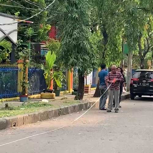 Tak Lolos Zonasi PPDB, Orang Tua Bawa Meteran Datangi SMAN 5 Kota Tangerang