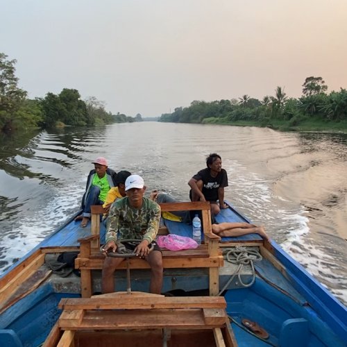 Inikah Penyebab Air Sungai Ciujung Kabupaten Serang Menghitam?