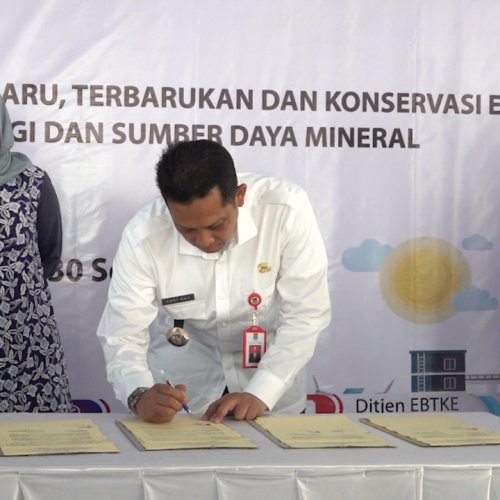 Pemkab Tangerang Terima 125 PJUTS dari Kementerian ESDM