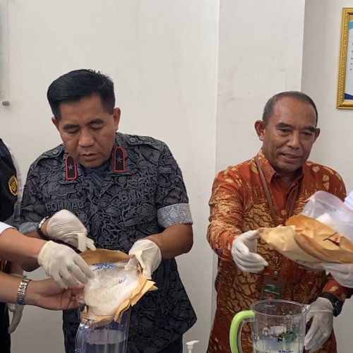 BNN Banten Musnahkan 1,2 kilogram Sabu Jaringan Internasional