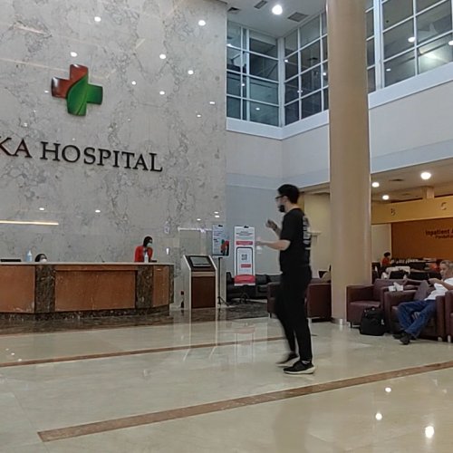 Eka Hospital BSD Terapkan Endoskopi untuk Penanganan Saraf Terjepit