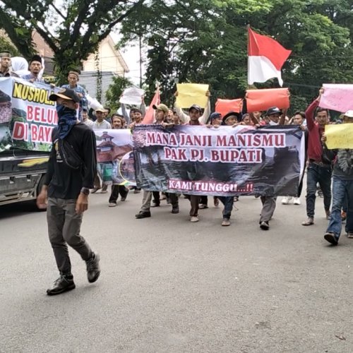 Ganti Rugi Aset Dampak Bendungan Karian Belum Dibayarkan, Warga Geruduk Kantor Bupati Lebak