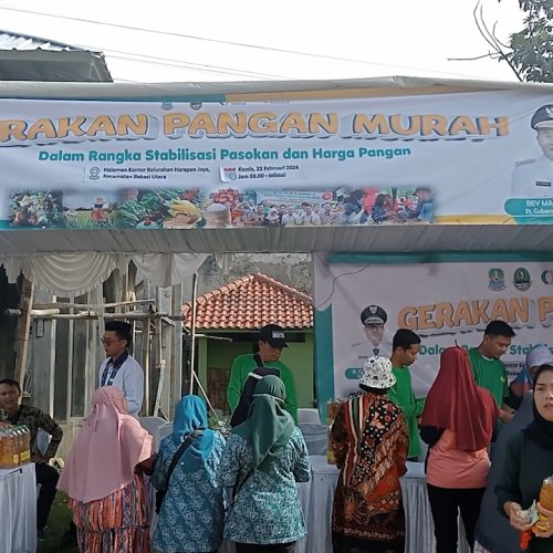 Warga Harapan Jaya Bekasi Serbu Operasi Pangan Murah