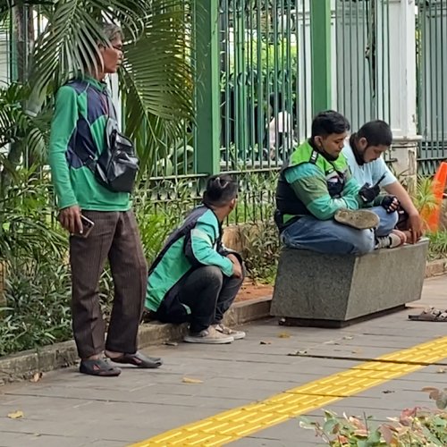 Angin Segar, Kemnaker RI Imbau Mitra Ojol dan Kurir Logistik Diberi THR