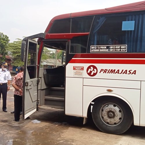 Jelang Mudik Lebaran, Sopir di Terminal Mandala Jalani Tes Urine