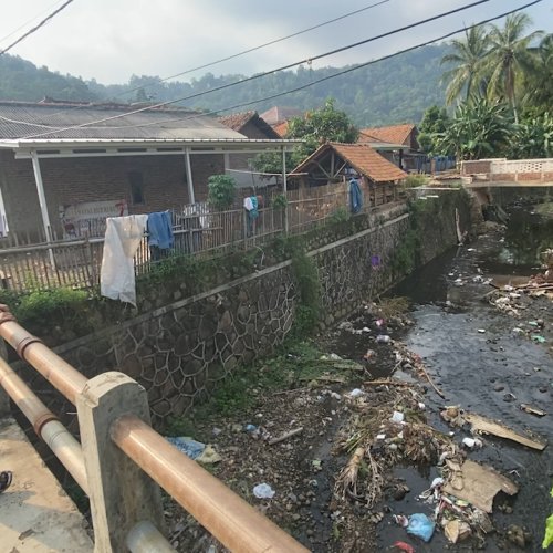 Warga Gerem Kota Cilegon Mengeluh Pasca PT LCI Berdiri