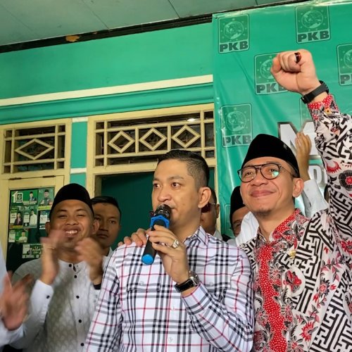 Tokoh Agama dan Pengusaha Lebak Ramai-ramai Antar Hasbi Jayabaya Kembalikan Berkas ke NasDem dan PKB