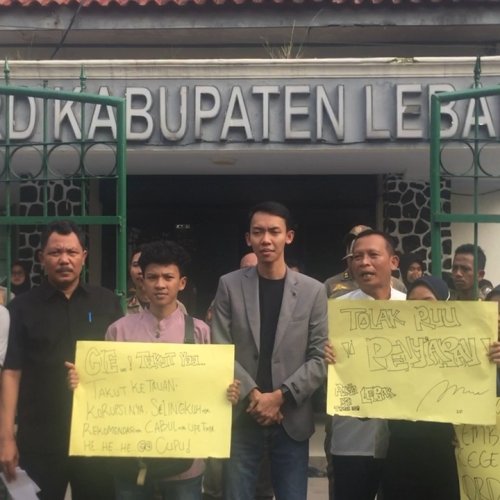 Tolak Revisi UU Penyiaran, Jurnalis di Lebak Melakukan Aksi Demonstrasi