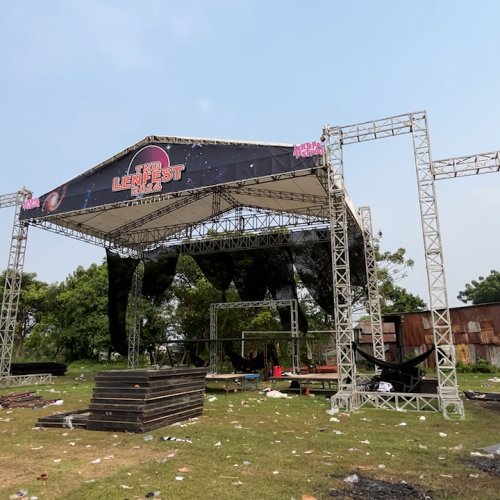 Konser Musik Lentera Festival di Pasar Kemis Batal, Penonton Bakar Sound System