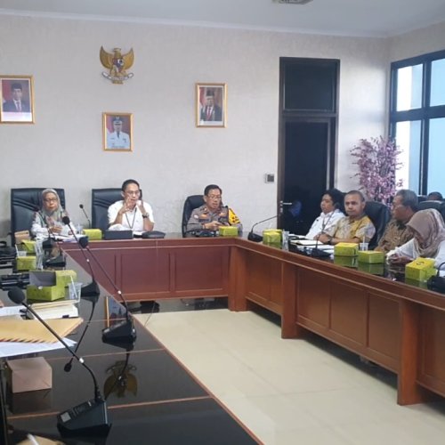 Polemik Air Sumur Warga Nagrog Berbau BBM, DLH Kabupaten Bogor Gelar Pertemuan