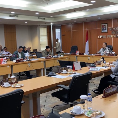 Komisi D DPRD DKI Jakarta Tolak Reklamasi Pulau untuk Pengelolaan Sampah