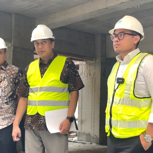 Wakil Wali Kota Tangsel Monitoring Pembangunan Gedung Parkir, Disdukcapil dan Bapenda di Cilenggang