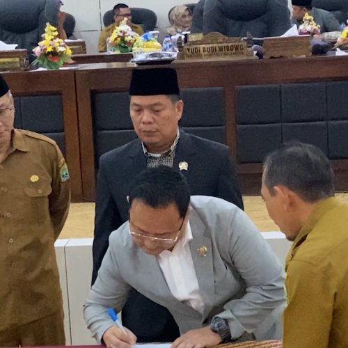 Ditunjuk Jadi Wakil Ketua DPRD Banten, Barhum HS Siap Kawal Program Transisi Kepemimpinan Baru