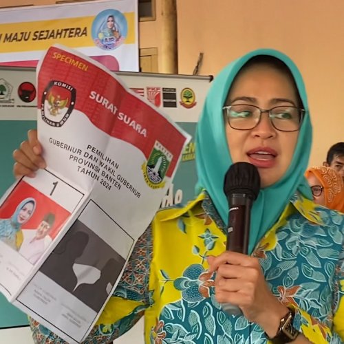 Kampanye di Kota Serang, Airin Simulasikan Pencobolosan di Surat Suara: Coblos Nomor 1