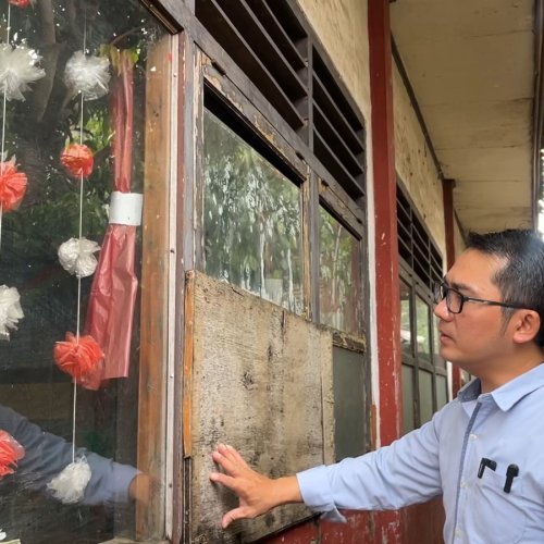 Cawabup Tangerang Lerru Yustira Tinjau SDN Kadusirung yang Kondisinya Memprihatinkan