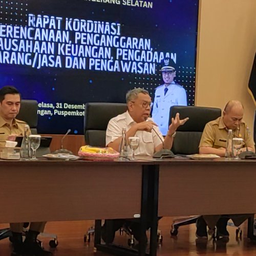 Wali Kota Tangsel Benyamin Davnie Harap Dana Keurahan Bisa Berdampak Positif untuk Masyarakat