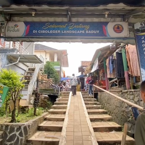 Wisata Pantai Sepi, Ribuan Pelancong Beralih Kunjungi Baduy Lebak