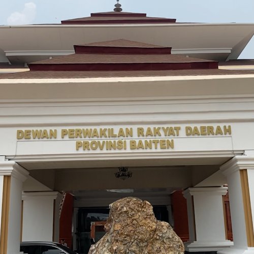 Kata Wakil Rakyat Banten Saat ‘Disenggol’ Permainan Belanja BOS 61 Kepsek SMA/SMK yang Ketahuan BPK
