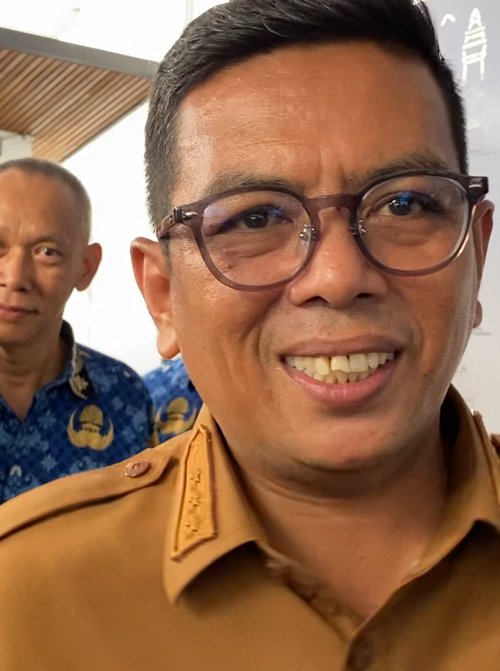 Menengok Realisasi Program Sekolah Gratis  Gubernur Banten Andra Soni